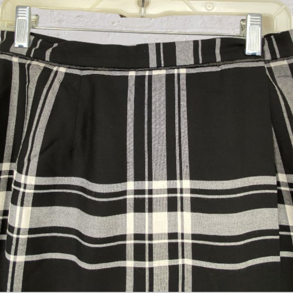 Liz Claiborne Black and White Plaid Wrap-Around Maxi Skirt - Picture 4 of 12